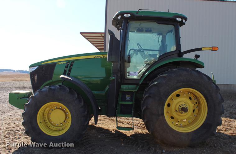 image for item DC7721 2011 John Deere 7200R MFWD tractor