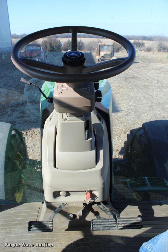 image for item DC7721 2011 John Deere 7200R MFWD tractor
