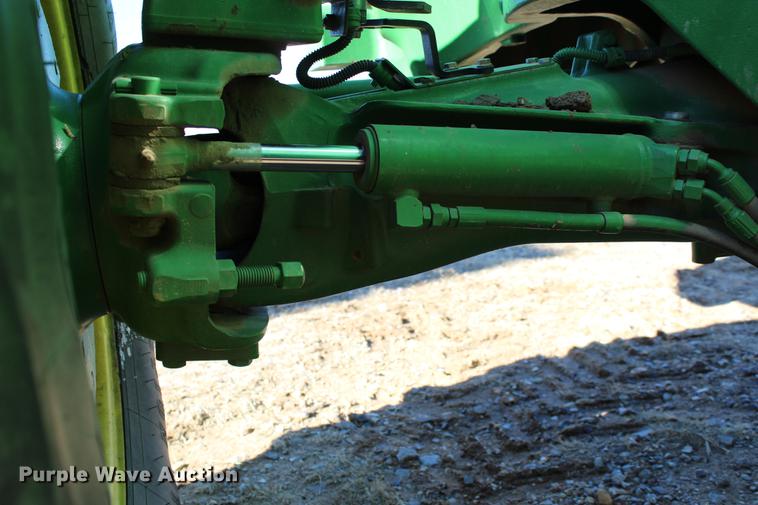 image for item DC7721 2011 John Deere 7200R MFWD tractor