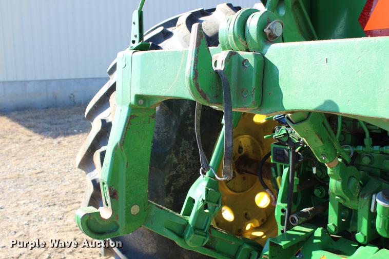 image for item DC7721 2011 John Deere 7200R MFWD tractor