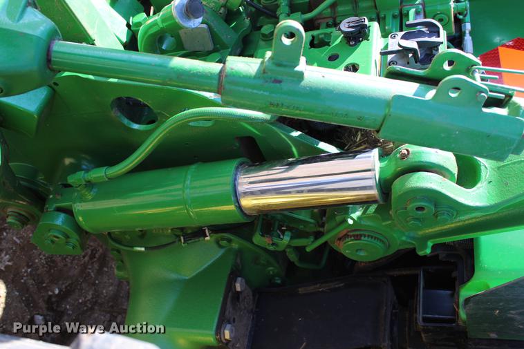 image for item DC7721 2011 John Deere 7200R MFWD tractor
