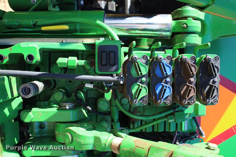 image for item DC7721 2011 John Deere 7200R MFWD tractor