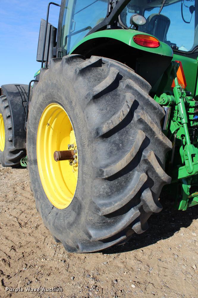image for item DC7721 2011 John Deere 7200R MFWD tractor