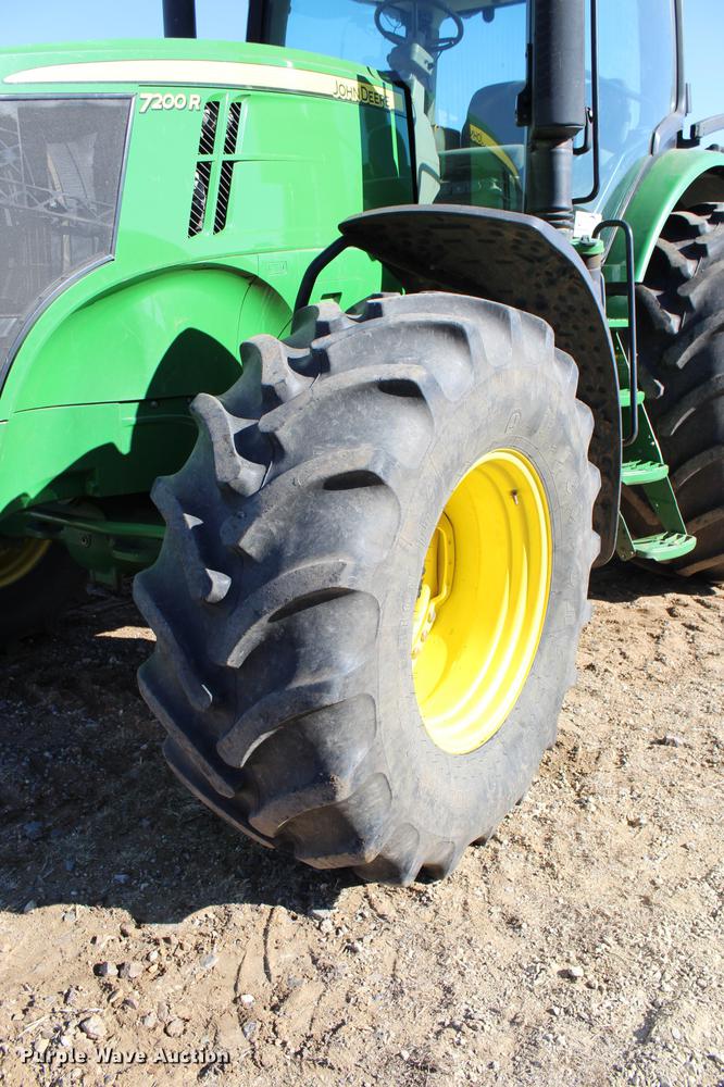 image for item DC7721 2011 John Deere 7200R MFWD tractor