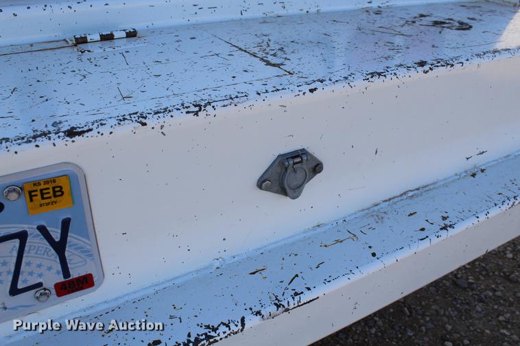 image for item DC7722 2002 International 4300 utility truck