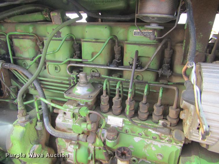 image for item DC8252 1973 John Deere 4430 tractor