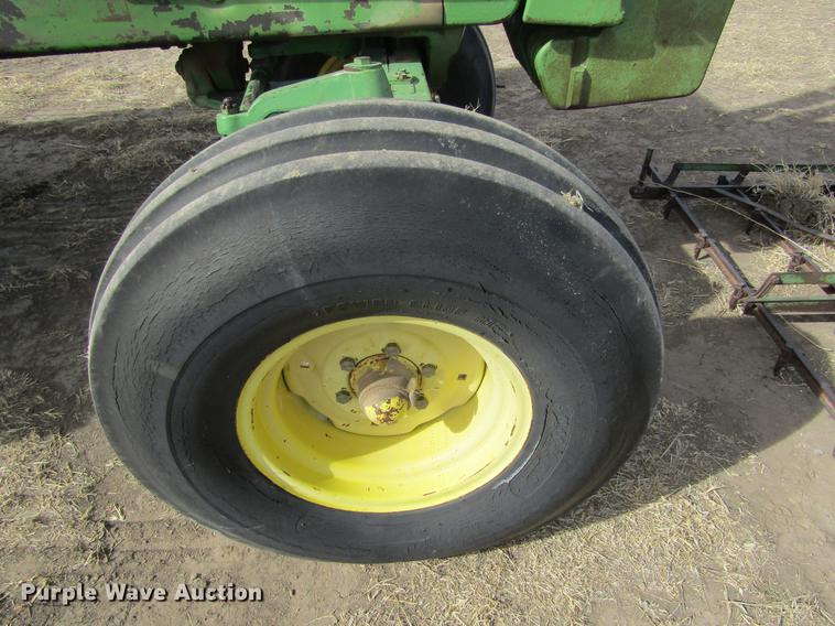 image for item DC8252 1973 John Deere 4430 tractor