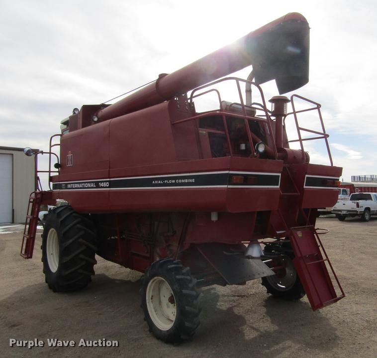 image for item DC8253 1981 International 1460 Axial-Flow combine