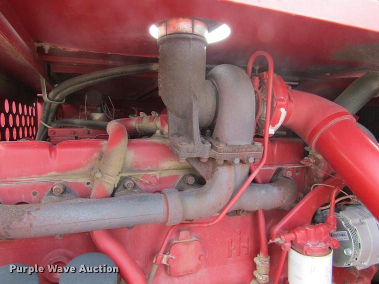 image for item DC8253 1981 International 1460 Axial-Flow combine