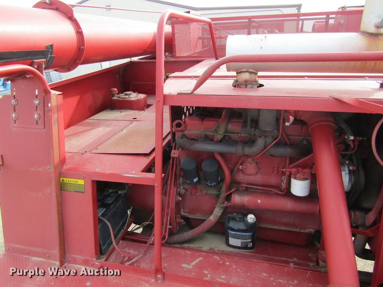 image for item DC8253 1981 International 1460 Axial-Flow combine