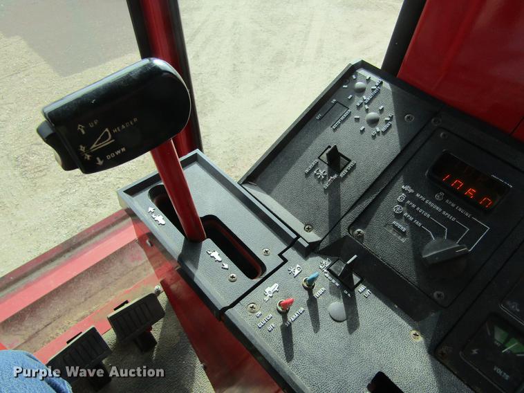 image for item DC8253 1981 International 1460 Axial-Flow combine