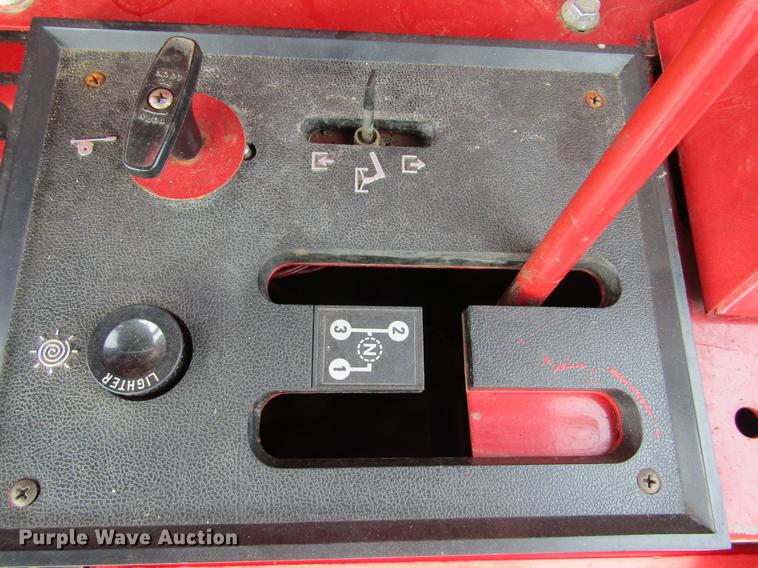 image for item DC8253 1981 International 1460 Axial-Flow combine