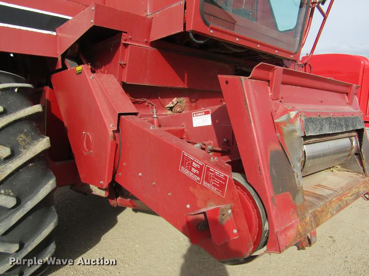 image for item DC8253 1981 International 1460 Axial-Flow combine
