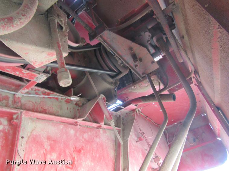 image for item DC8253 1981 International 1460 Axial-Flow combine