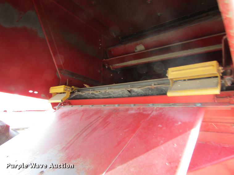 image for item DC8253 1981 International 1460 Axial-Flow combine