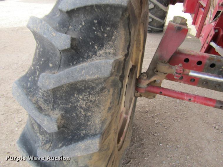 image for item DC8253 1981 International 1460 Axial-Flow combine