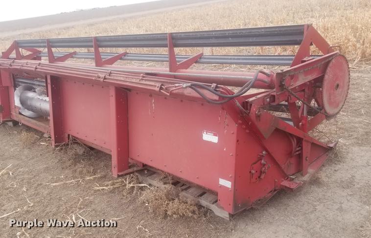 image for item DC8253 1981 International 1460 Axial-Flow combine