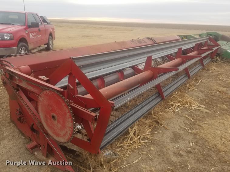 image for item DC8253 1981 International 1460 Axial-Flow combine