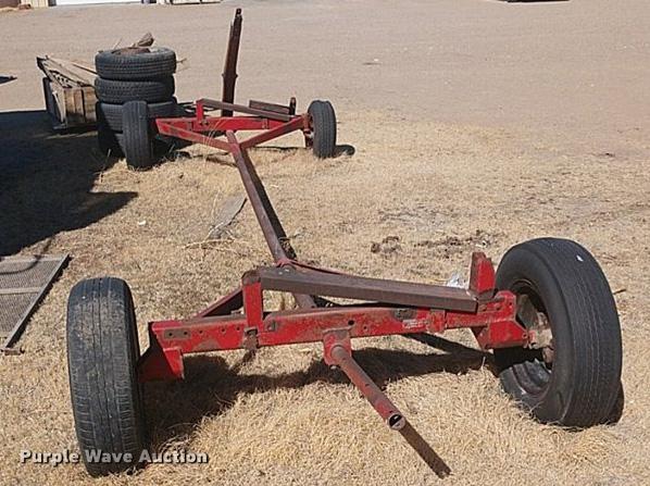 image for item DC8253 1981 International 1460 Axial-Flow combine