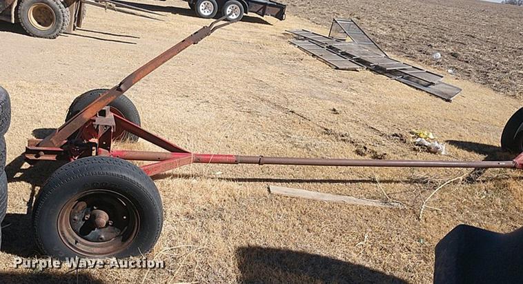 image for item DC8253 1981 International 1460 Axial-Flow combine