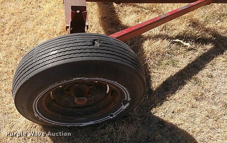 image for item DC8253 1981 International 1460 Axial-Flow combine