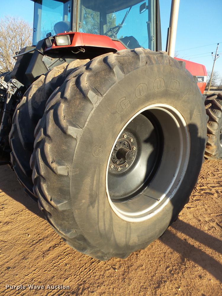 image for item DD1240 1989 Case IH 7140 MFWD tractor