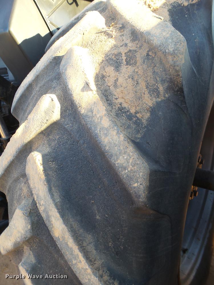 image for item DD1240 1989 Case IH 7140 MFWD tractor