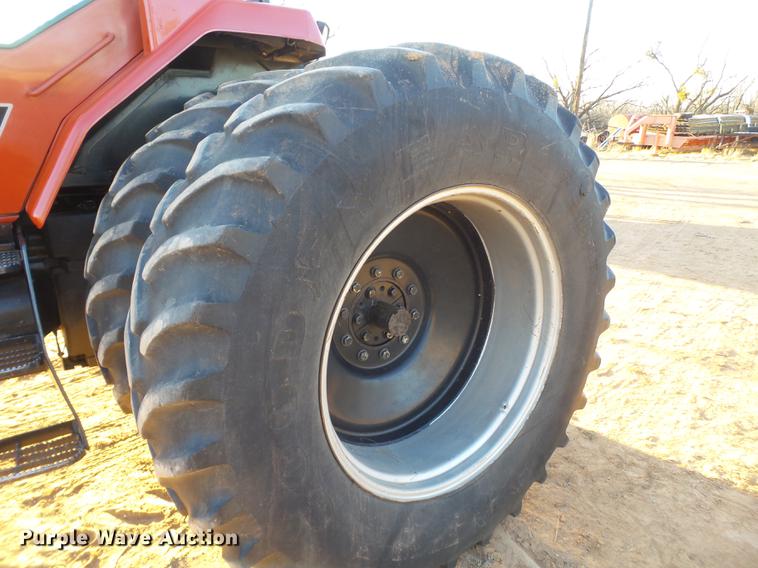 image for item DD1240 1989 Case IH 7140 MFWD tractor