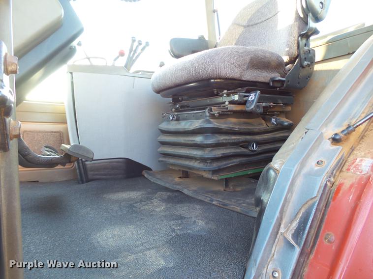 image for item DD1240 1989 Case IH 7140 MFWD tractor