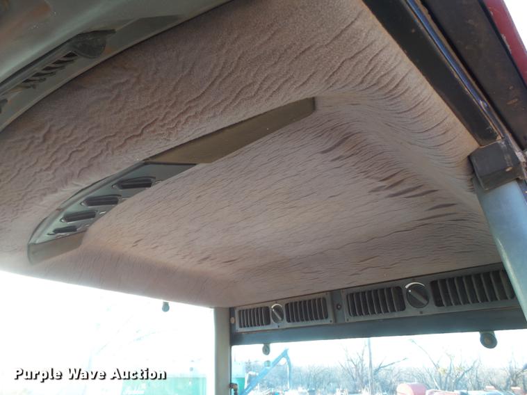 image for item DD1240 1989 Case IH 7140 MFWD tractor