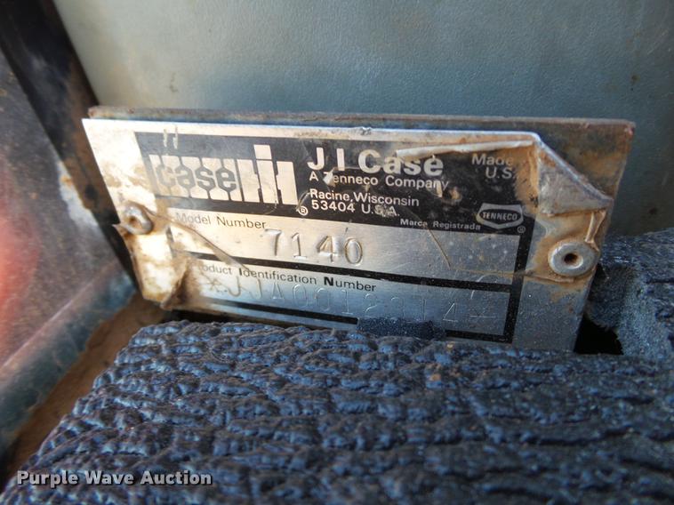 image for item DD1240 1989 Case IH 7140 MFWD tractor