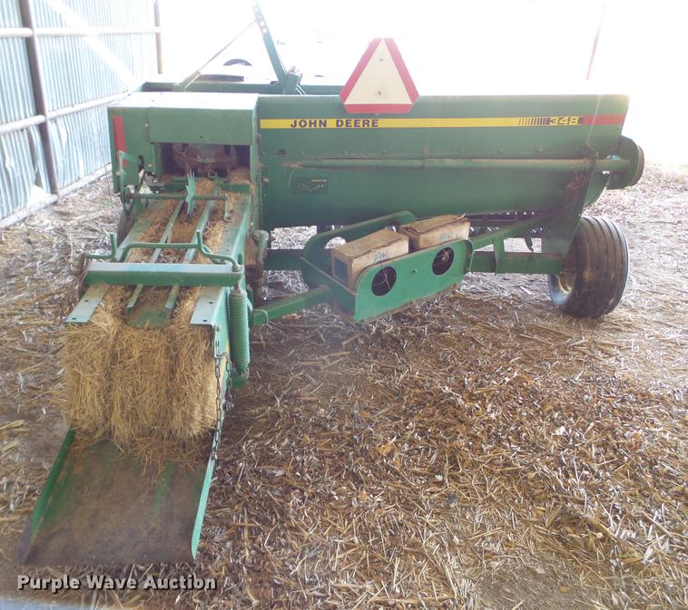image for item DD1242 1999 John Deere 348W square baler