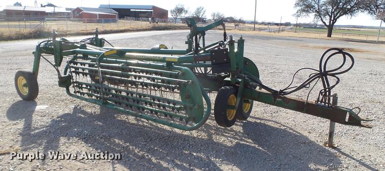 image for item DD1244 John Deere 705 hay rake