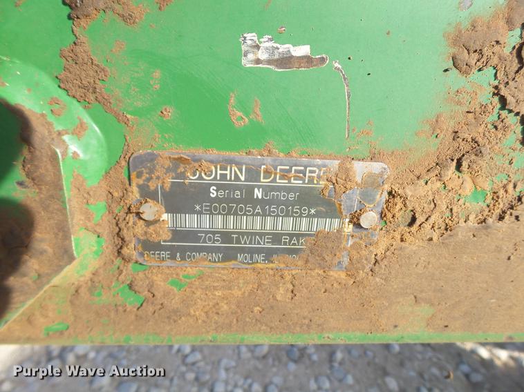 image for item DD1244 John Deere 705 hay rake