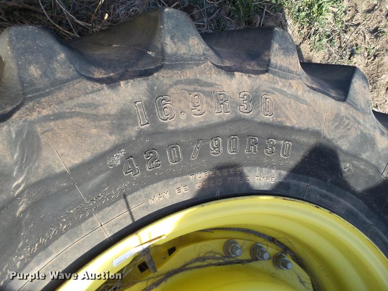 image for item DD1247 John Deere dual tires and hubs