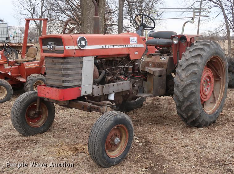 image for item DD5449 1966 Massey-Ferguson 180 tractor