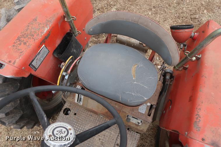image for item DD5449 1966 Massey-Ferguson 180 tractor