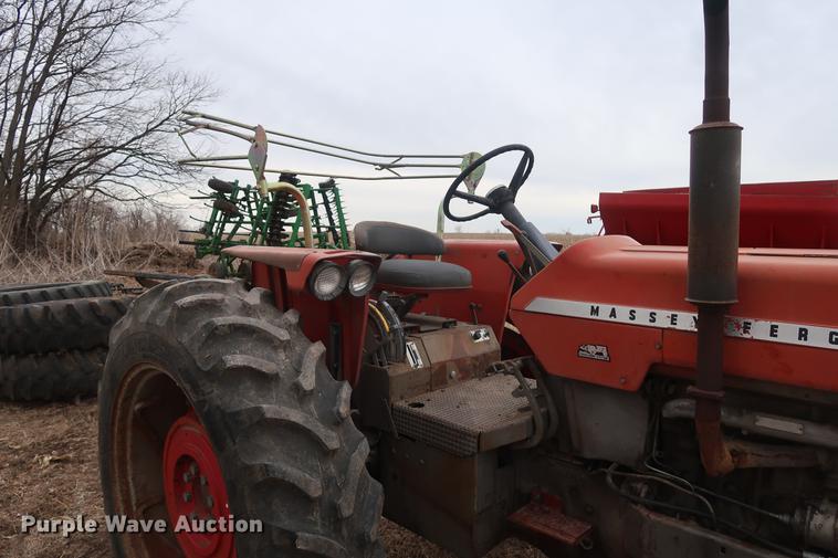 image for item DD5449 1966 Massey-Ferguson 180 tractor