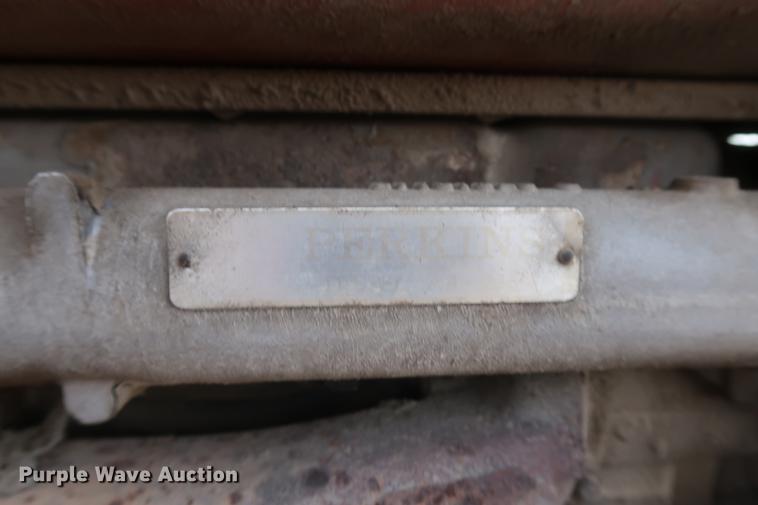 image for item DD5449 1966 Massey-Ferguson 180 tractor