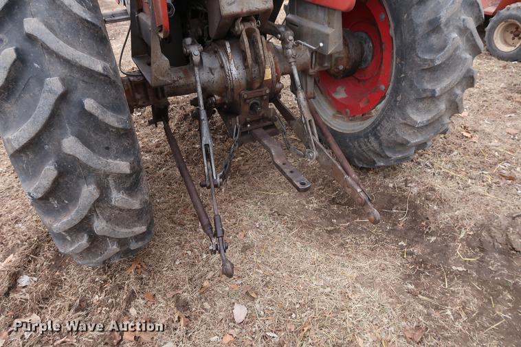 image for item DD5449 1966 Massey-Ferguson 180 tractor