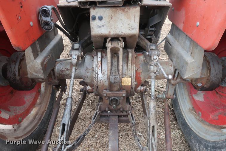 image for item DD5449 1966 Massey-Ferguson 180 tractor