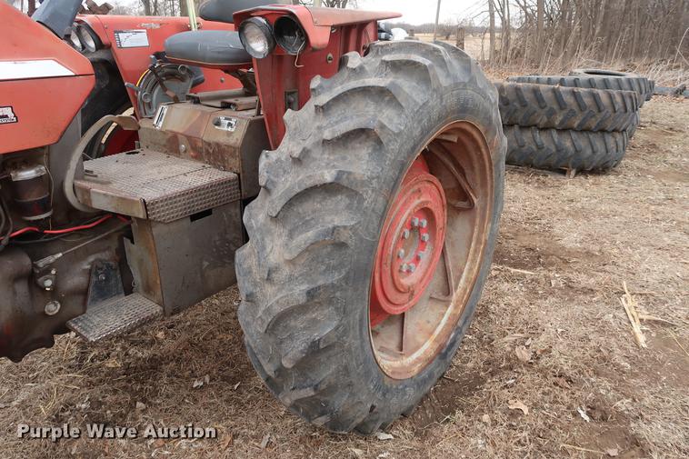 image for item DD5449 1966 Massey-Ferguson 180 tractor