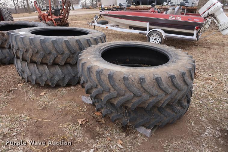 image for item DD5452 (4) Firestone tires