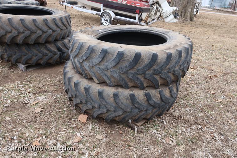 image for item DD5453 (4) Firestone tires