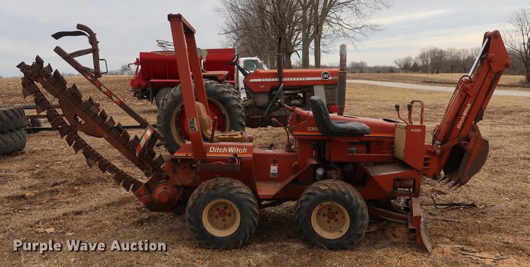 image for item DD5455 Ditch Witch 2300 trencher