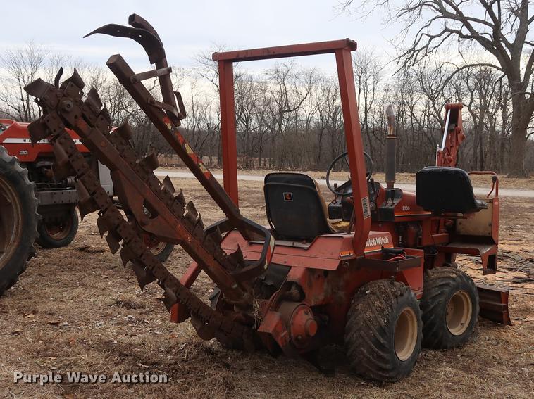 image for item DD5455 Ditch Witch 2300 trencher
