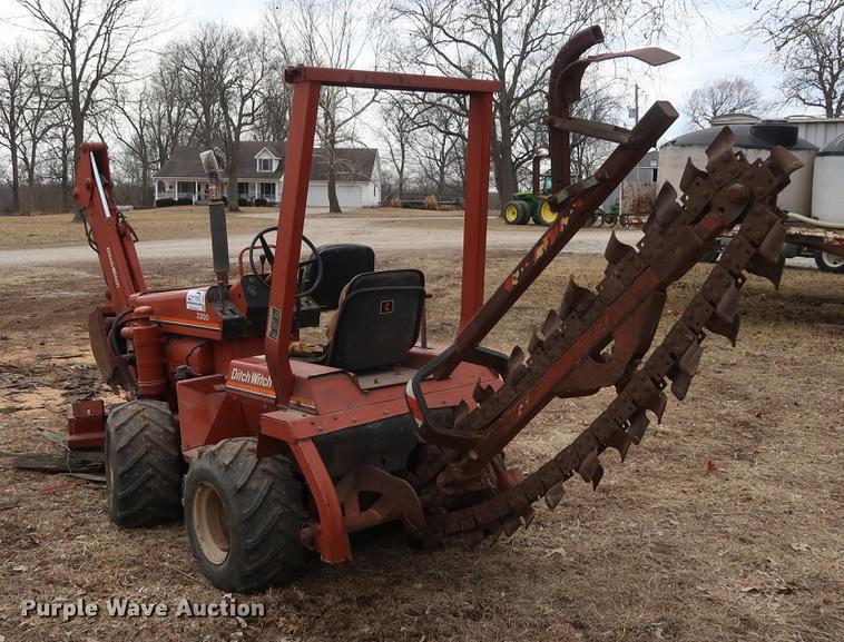 image for item DD5455 Ditch Witch 2300 trencher