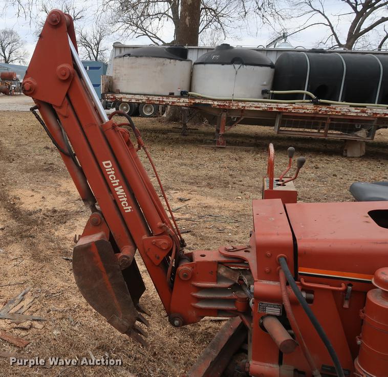 image for item DD5455 Ditch Witch 2300 trencher