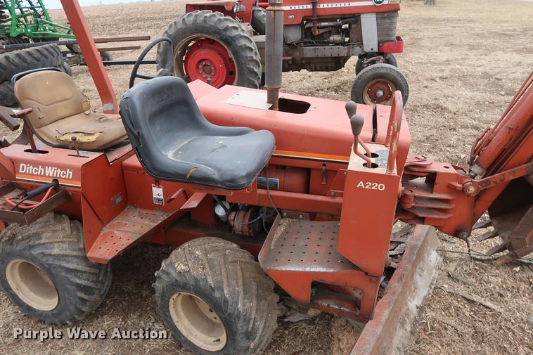 image for item DD5455 Ditch Witch 2300 trencher