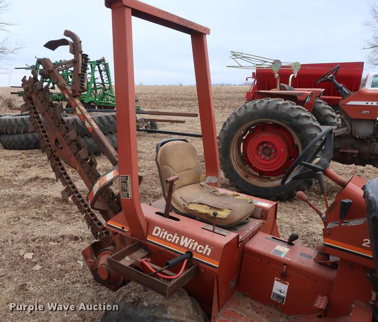 image for item DD5455 Ditch Witch 2300 trencher